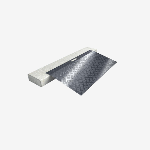 [VK-WON-007] *Aide au seuil en aluminium - longueur 78 CM - hauteur 3 à 7 cm